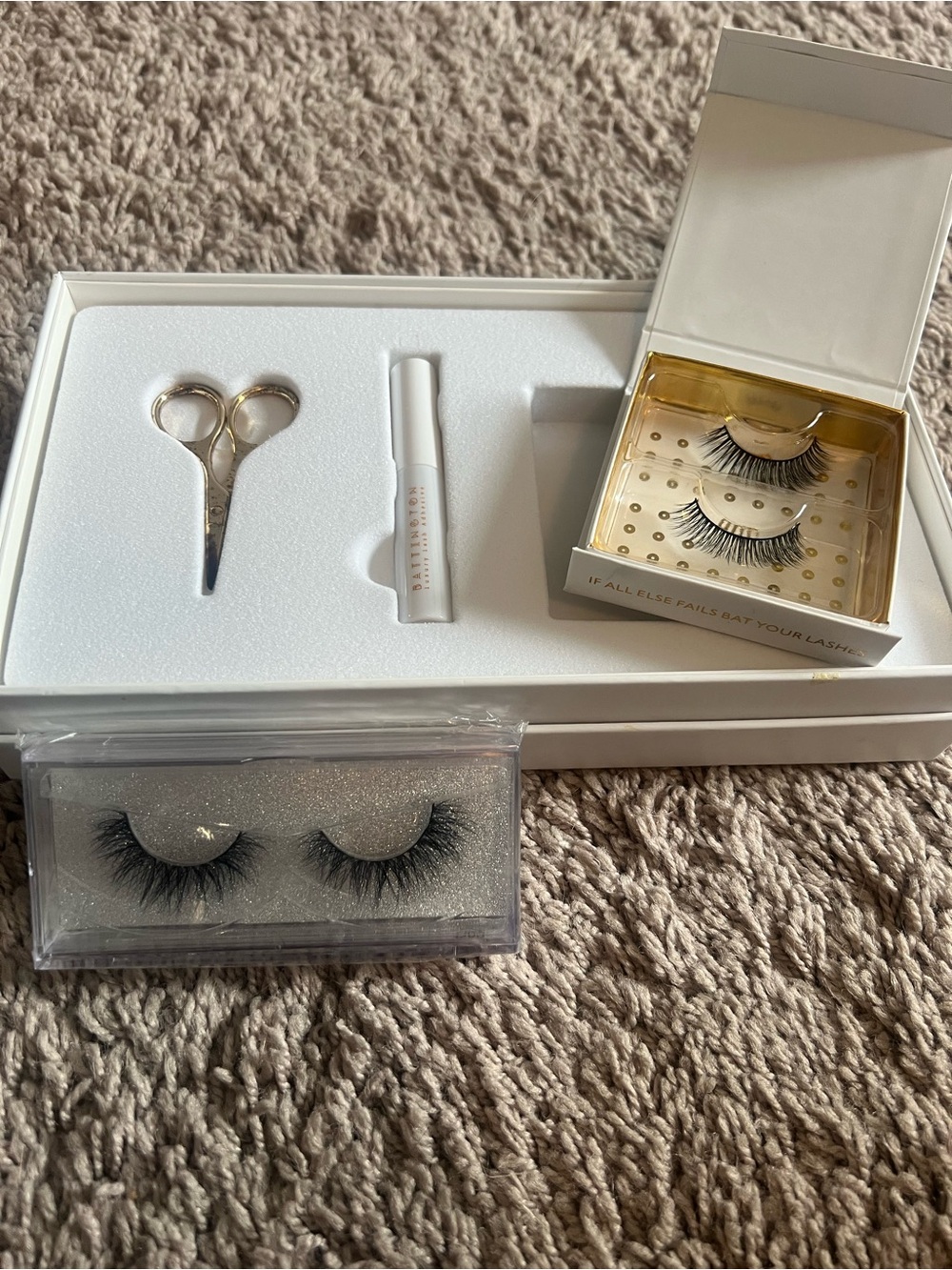 False Eyelash Kit with Tweezers and Adhesive - Black- 2 sets